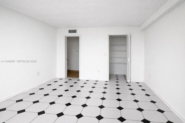 Building Photo - 11800 SW 18th St