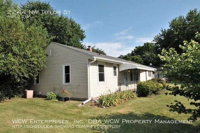 Building Photo - Seaman Schools 4BR rancher!
