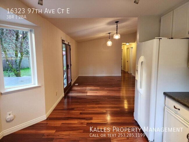 Building Photo - Beautiful 3 Bed 2 Bath Rambler in Puyallup