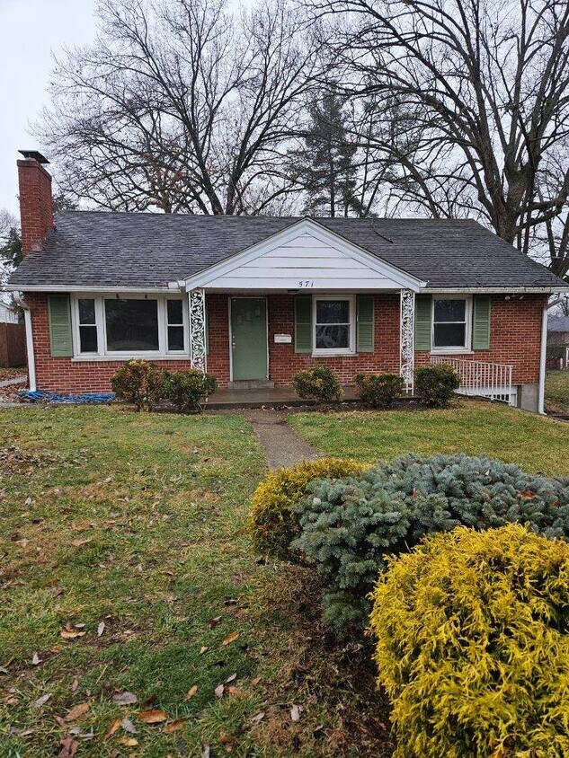571 Wyoming Ave, Fairfield, OH 45014 House Rental in Fairfield, OH