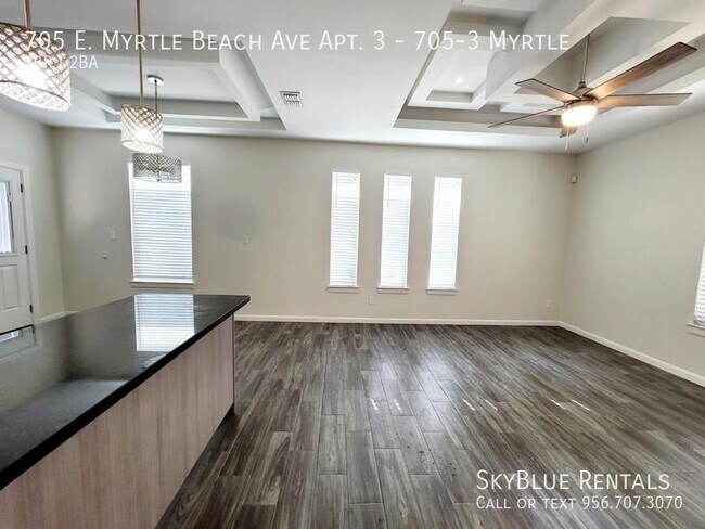 Foto del edificio - 705 E Myrtle Beach Ave
