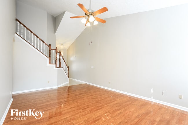 Building Photo - 6753 Long Run Dr