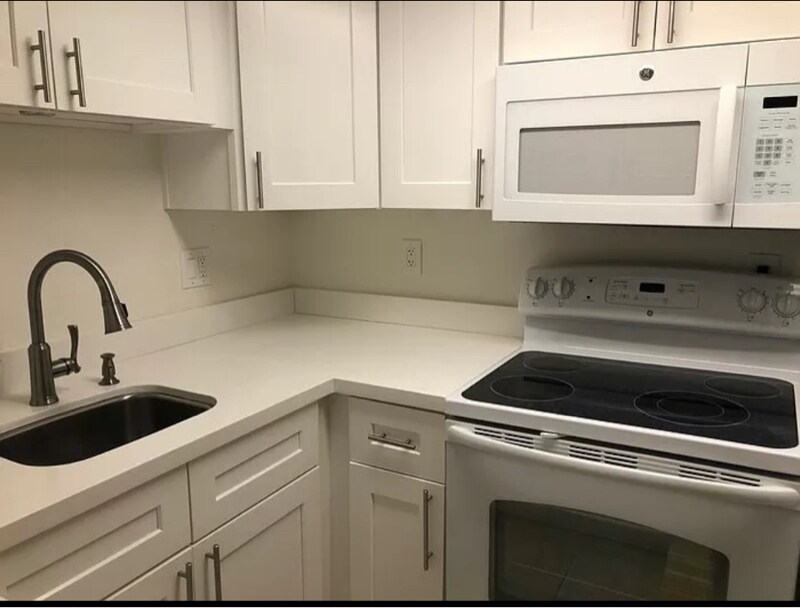 Foto principal - 12221 W Bell Rd