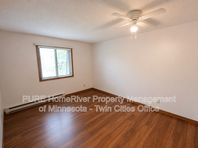 Building Photo - 1207 Hewitt Ave