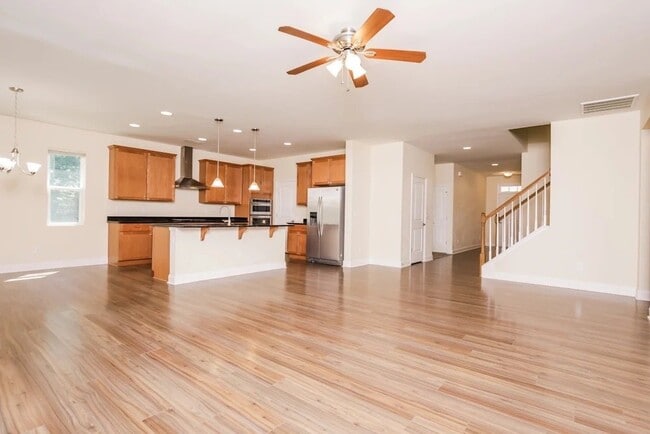 Building Photo - 1204 Whispering Ridge Ct