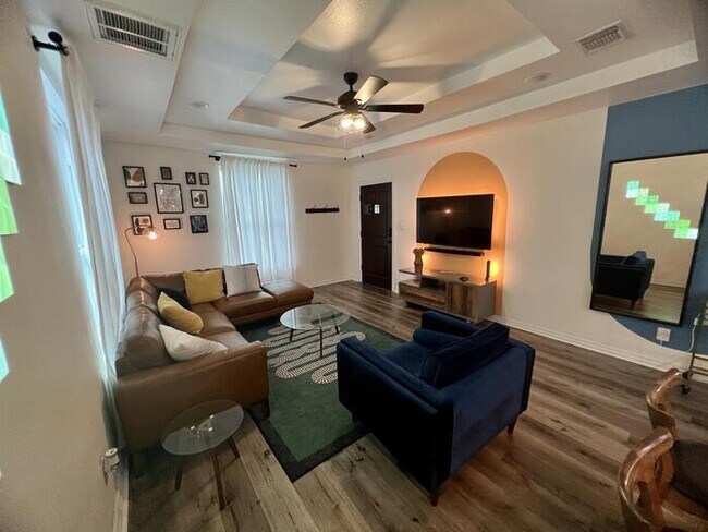 Foto del edificio - 1014 Gardina St