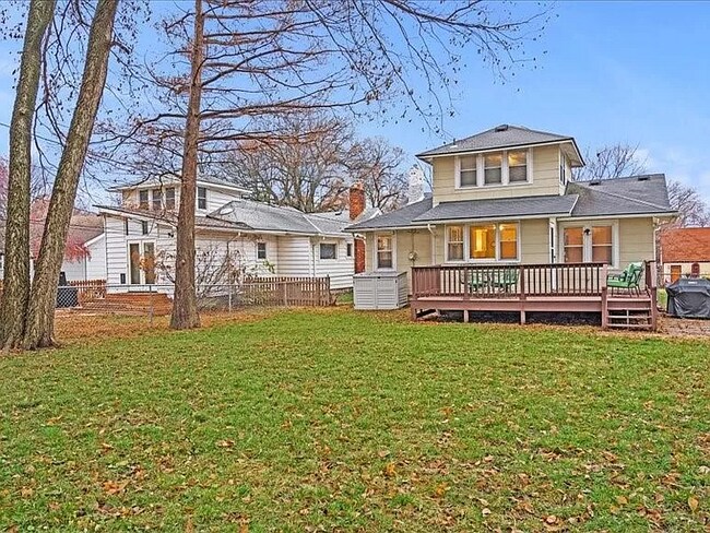 Foto del edificio - 7527 Madison Ave