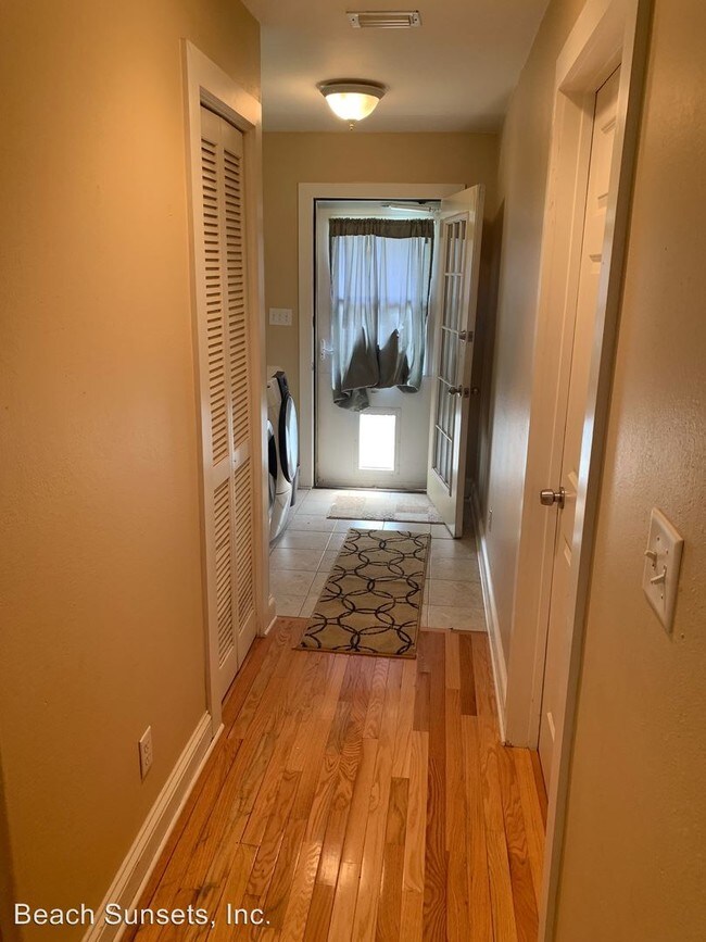 Building Photo - 3 br, 2 bath House - 184 Virgo Street