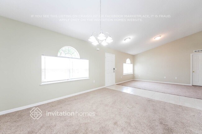 Building Photo - 1130 St Tropez Ct