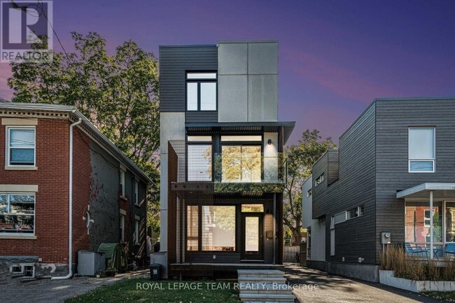 Building Photo - 90 Hamilton Ave N