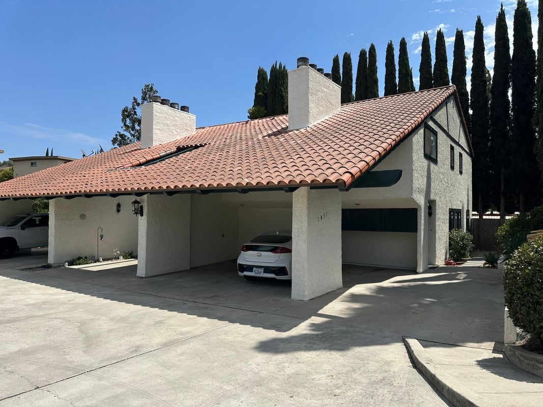 Primary Photo - 1831 Foursite Ln
