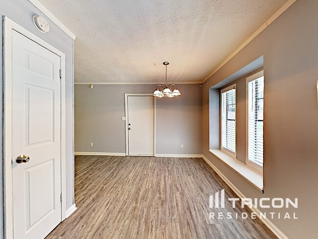 Building Photo - 68 Belmont Ln