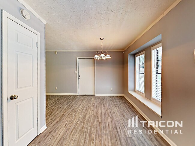 Foto del edificio - 68 Belmont Ln