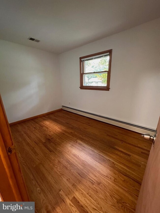 Building Photo - 60 BROAD
