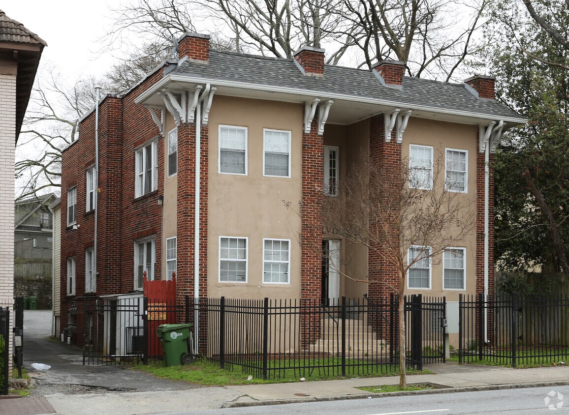 Primary Photo - 669 Boulevard NE