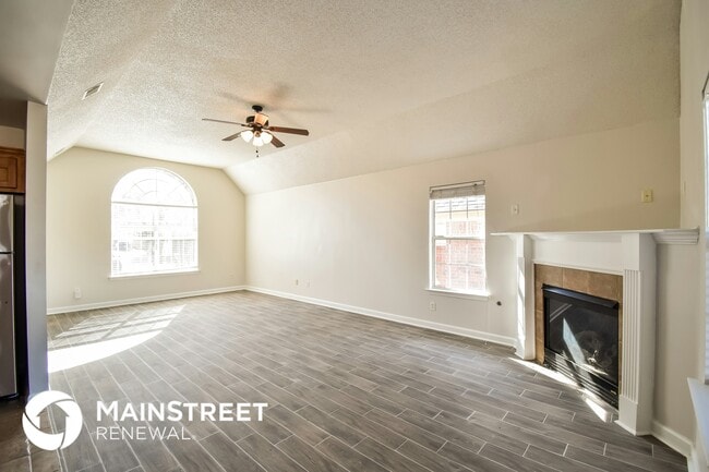 Building Photo - 1116 Warwick Pl