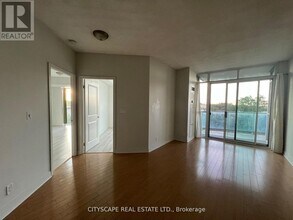 Building Photo - 80 Absolute Ave