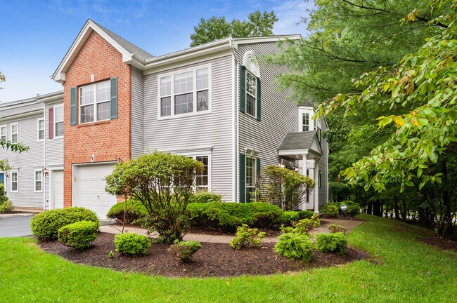 Building Photo - 201 Waldorf Dr