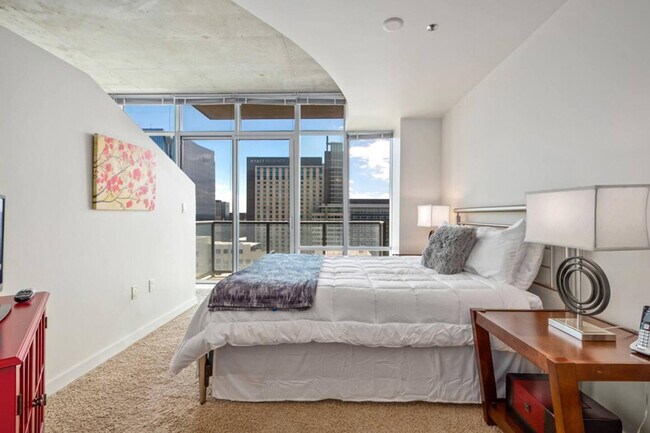 Building Photo - 911 15th St