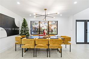 Foto del edificio - 8300 NW 166th St