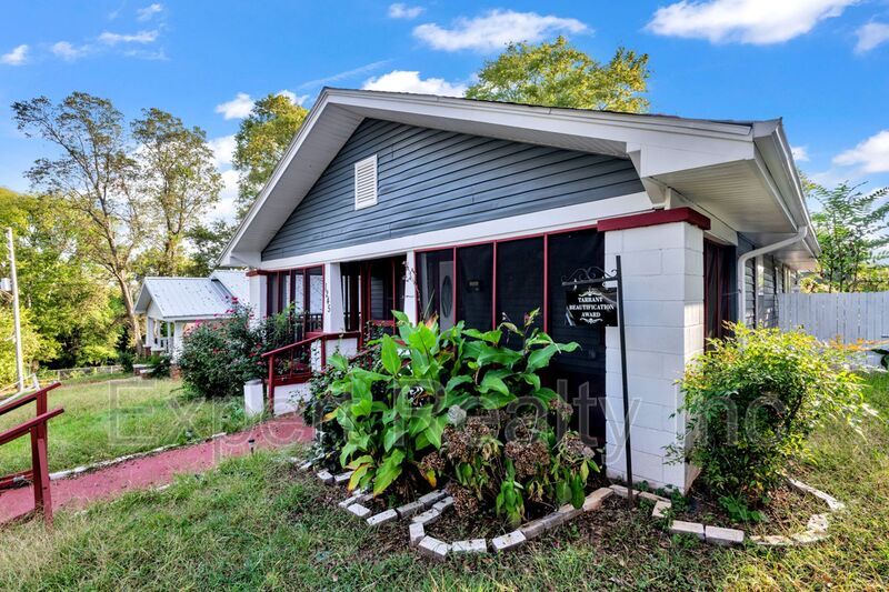 Foto principal - 1245 Waverly St