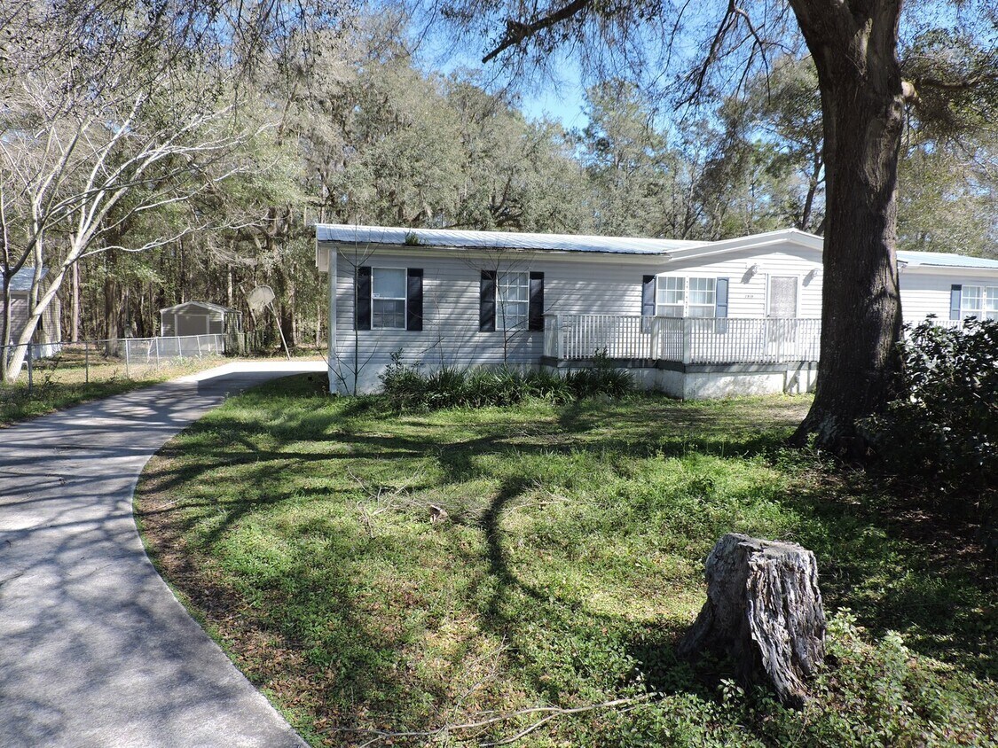 Primary Photo - 7919 NE 62 Way