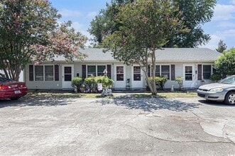 Building Photo - 507 33rd Ave N