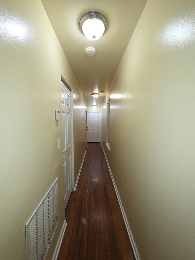 Building Photo - 6669 S Michigan Ave