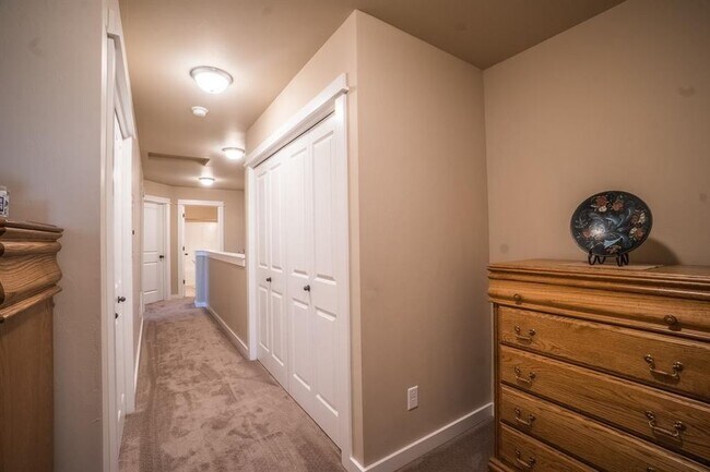 Building Photo - 4088 Sunstone St
