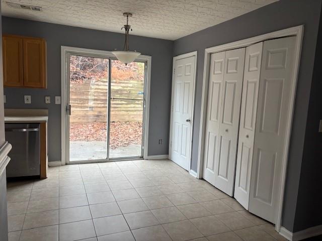 Building Photo - 408 Spring Head Dr SE