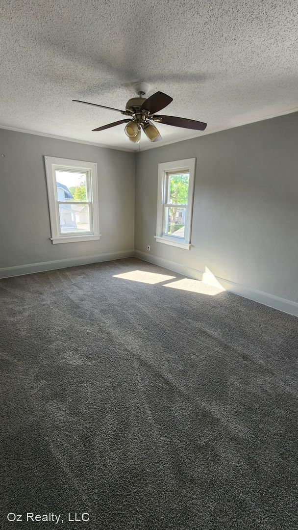 Foto del edificio - 2 br, 1 bath House - 517 Toronto Ave