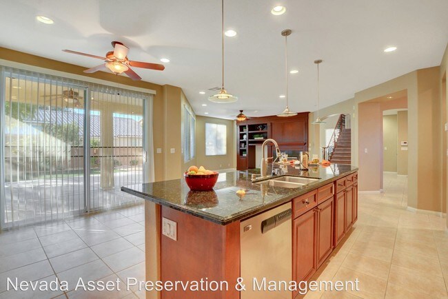 Building Photo - 4 br, 3.5 bath House - 6439 Grayback Drive