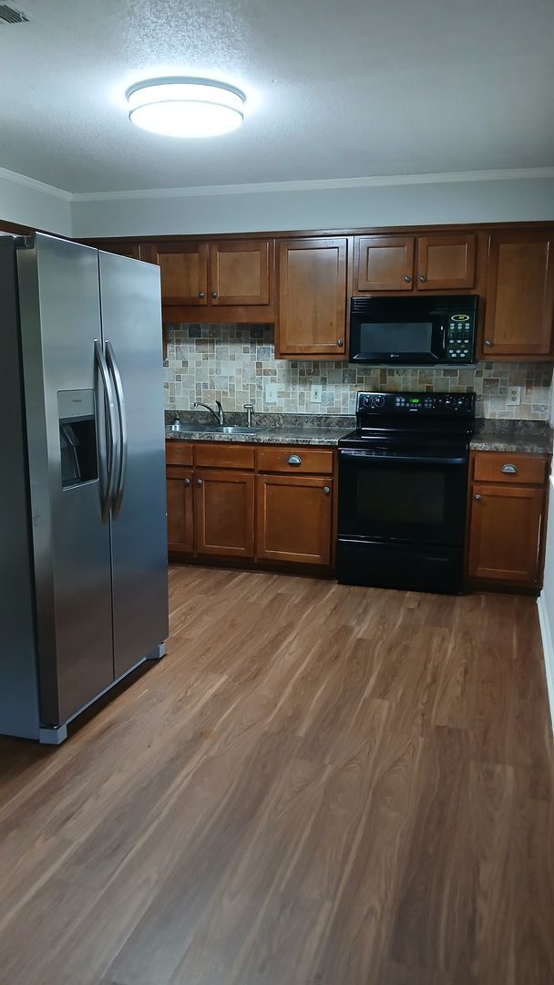 Building Photo - 1 BD/ 1 BA