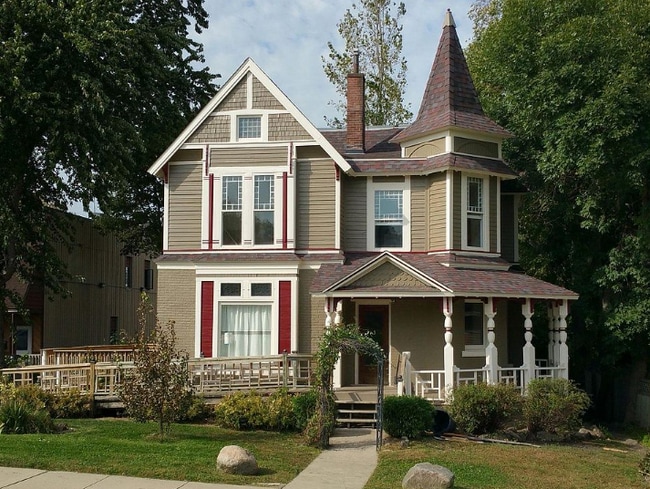 Building Photo - 510 W Main St