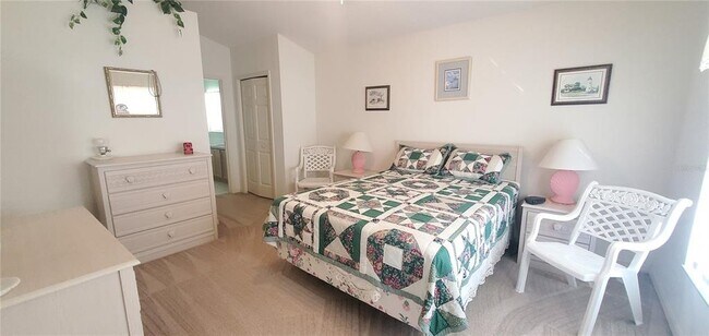 Foto del edificio - 904 Challenger Ave