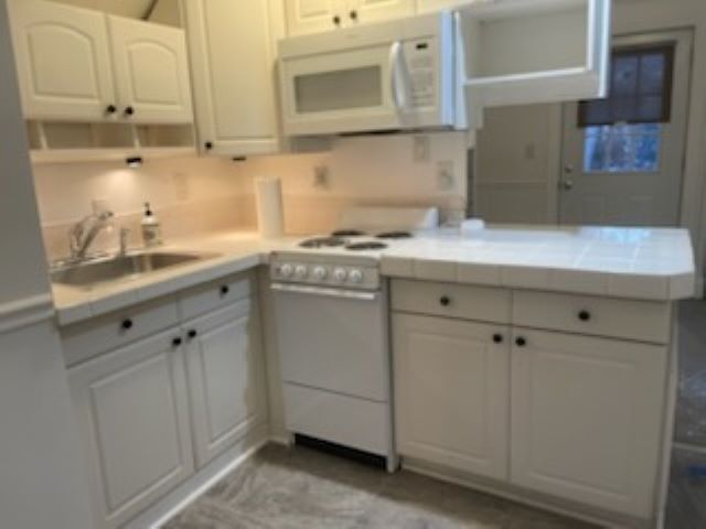 Foto del edificio - 347 Hawkins Ave