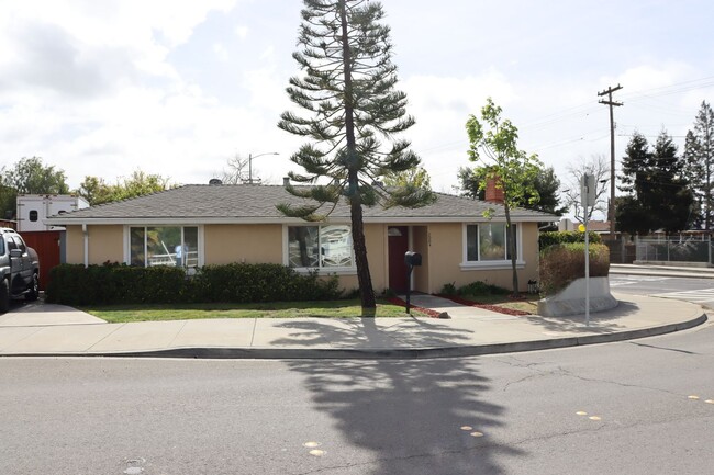 Building Photo - Cozy Single Family in Milpitas