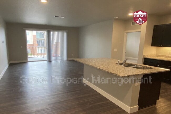 Photo - 981 S Sable Blvd Apartment