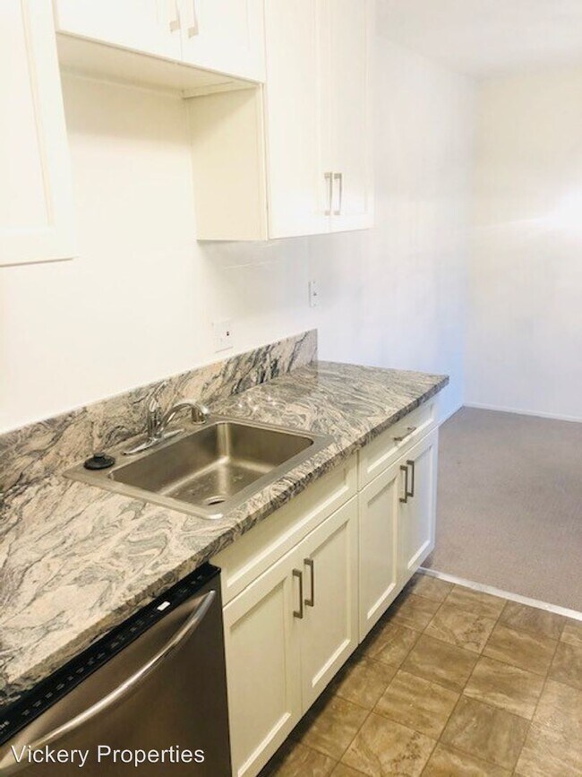 Building Photo - 1 br, 1 bath Condo - 4081 Clayton Road #332