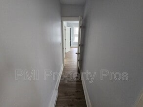 Building Photo - 2660 N 37th St