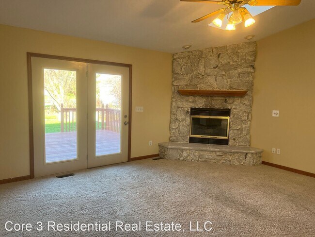 Building Photo - 3 br, 2 bath House - 2921 Ontario