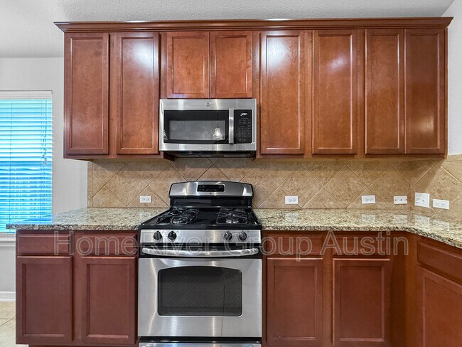Foto del edificio - 4235 Fairmeadow Dr