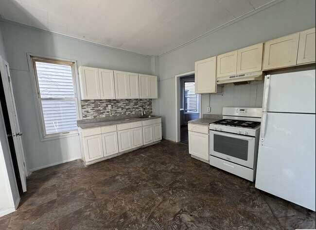 Foto del edificio - 96 Brown Pl