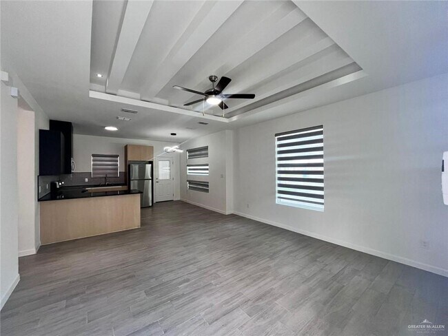 Building Photo - 14 Ventura Ave