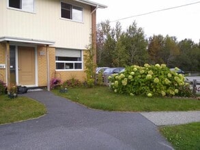 Building Photo - Birchwood Village
