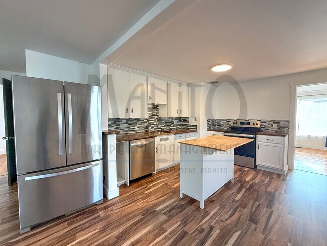 Foto del edificio - Updated Shadle Park Home