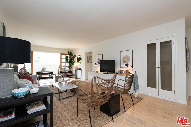 Foto del edificio - 11670 Sunset Blvd