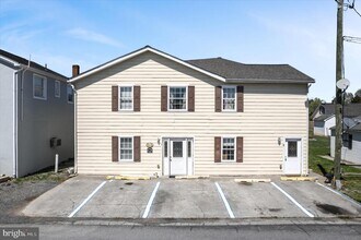 Building Photo - 540 Monticello St