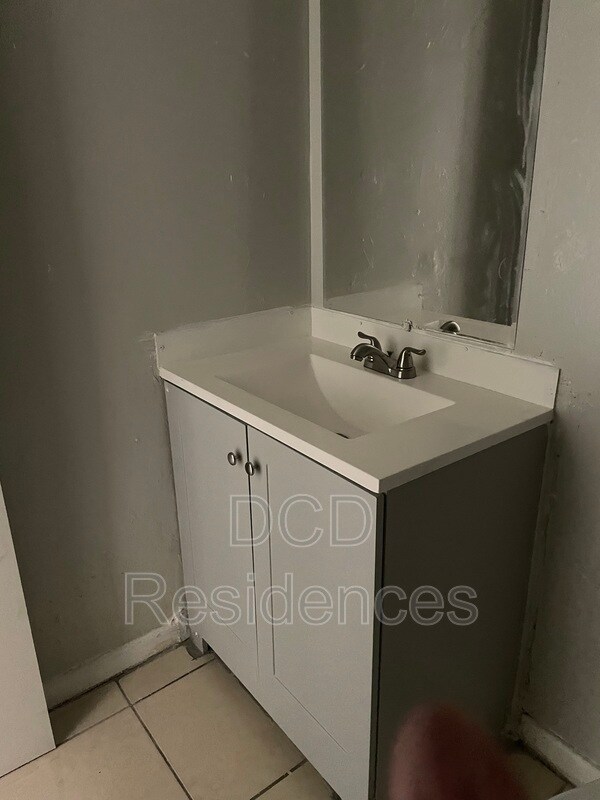 Foto principal - 4109 E Linebaugh Ave.