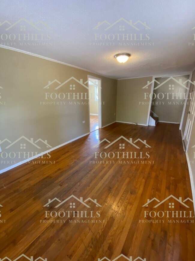 Foto del edificio - Charming 2 Bedroom/1 bath single family home